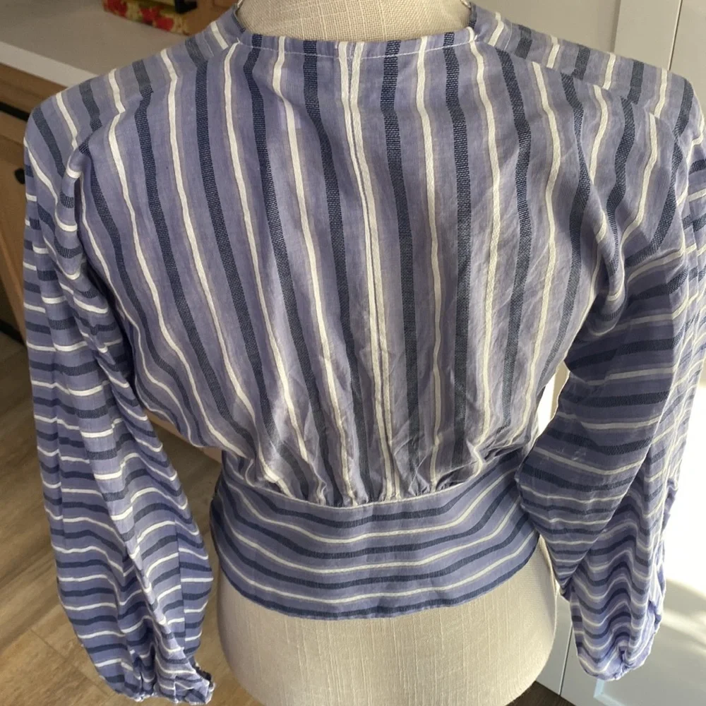 New Banana Republic deep v neck blue striped blouse top 6 - Picture 4 of 7